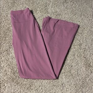 Lululemon Groove SuperHigh-Rise Flared Pant Nulu
Velvet Dust 33.5” inseam W5FG2S